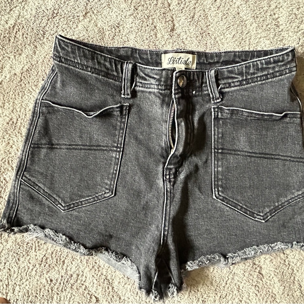 Listicle Women's Black Jean Shorts